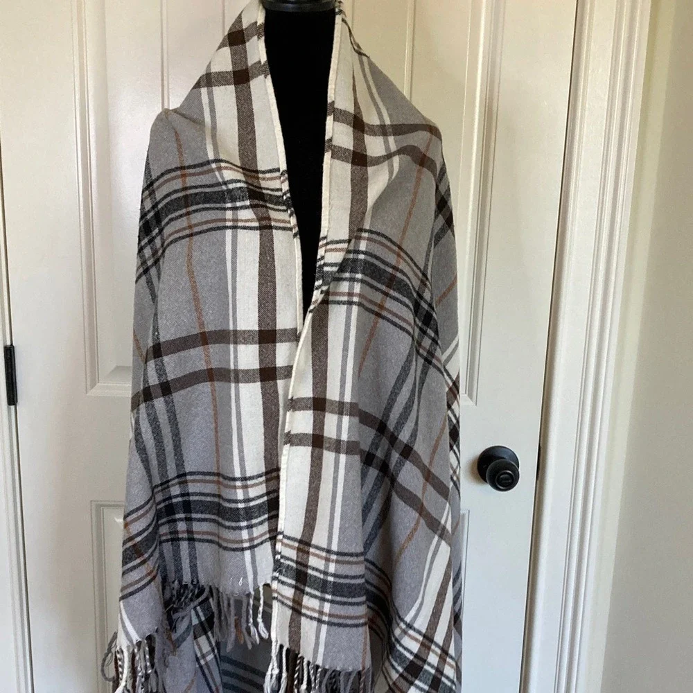 Plaid Fringe Blanket Shawl Scarf Grey‎ Cream Brown 25x63 Classic Preppy Fall